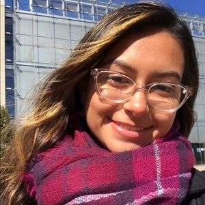 Meet your Posher, Cierra